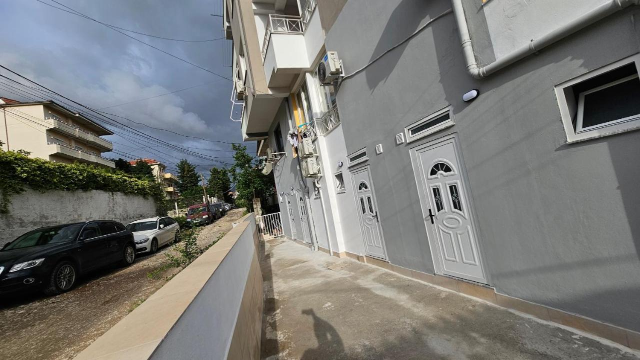 Ulliri Apartment Tirana Exterior photo